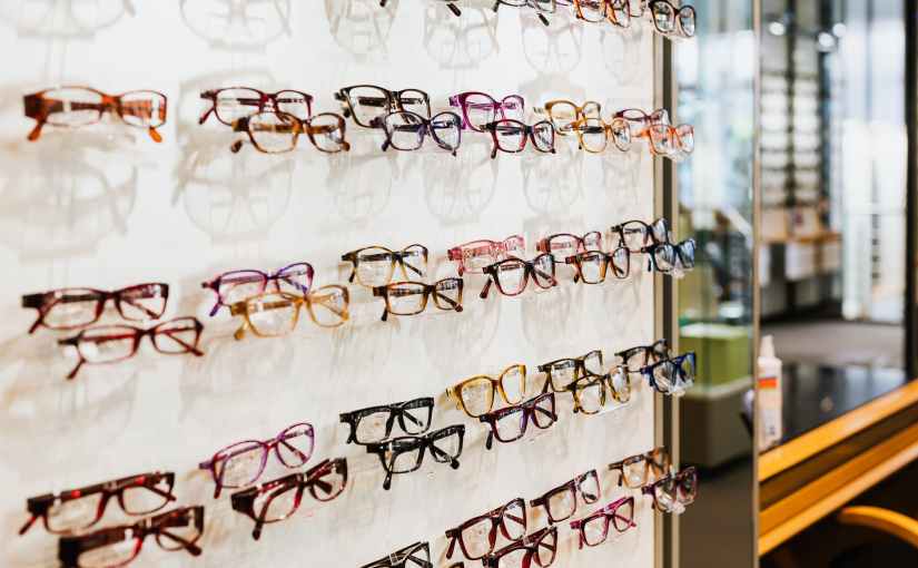 <strong>Dobór okularów do kształtu&nbsp;twarzy</strong>